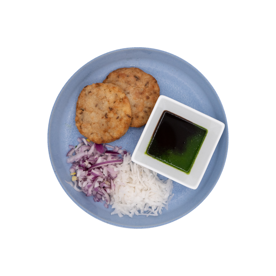 Aloo Tikki 2 pcs with chutney onion daikon